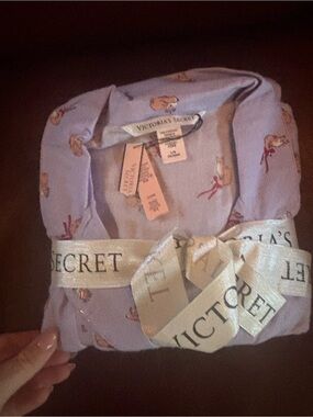 Victoria's Secret Lavender Fox Print Flannel Pajama Set